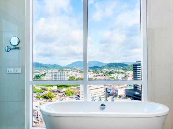 Novotel Phuket City Phokeethra : photo 3 de la chambre suite exécutive