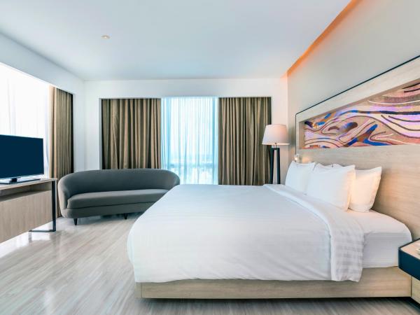 Novotel Phuket City Phokeethra : photo 2 de la chambre suite exécutive