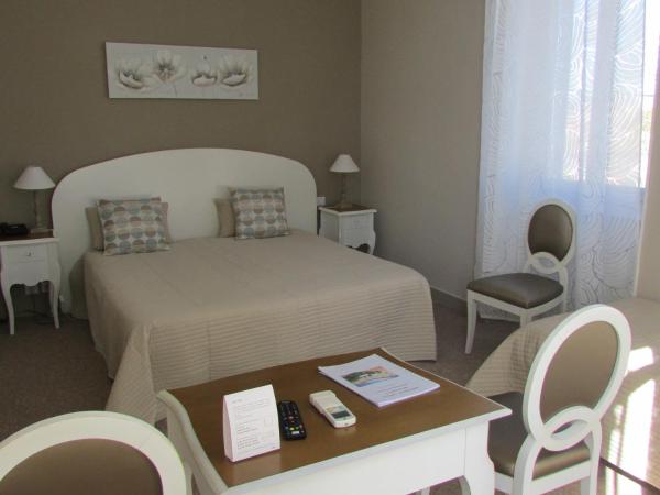 Le Castelet des Alpilles : photo 4 de la chambre chambre double supérieure