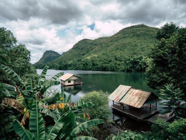 ชอว์ งาทอง รีสอร์ต Chor Ngar Thong Erawan Kanchanaburi : photo 9 de la chambre chambre familiale - vue sur montagne