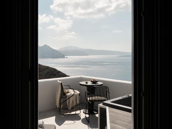 Hom Santorini : photo 2 de la chambre suite junior avec jacuzzi extérieur - vue sur mer