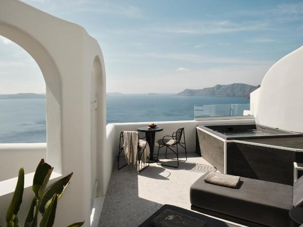 Hom Santorini : photo 1 de la chambre suite junior avec jacuzzi extérieur - vue sur mer