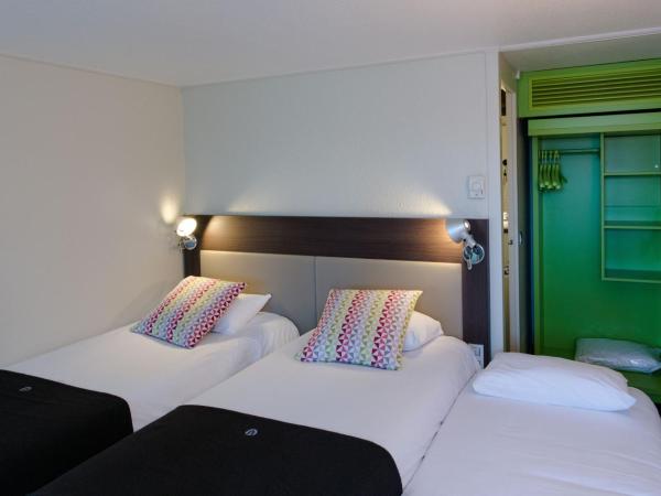 Campanile Agen : photo 2 de la chambre 2 single beds one junior bed (up to one0 years) - room next generation