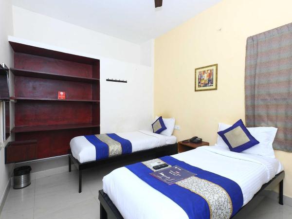 Flagship Yazhini Service Apartment Near Jazz Cinemas Luxe : photo 4 de la chambre chambre double standard