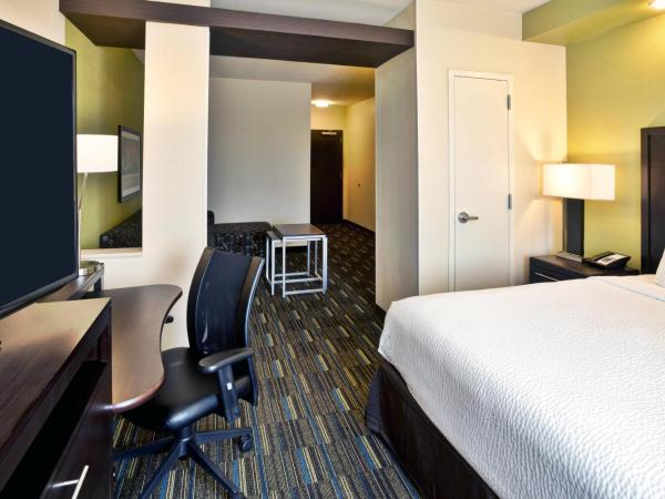 Fairfield Inn and Suites by Marriott Austin Northwest/Research Blvd : photo 1 de la chambre studio lit king-size avec canapé-lit