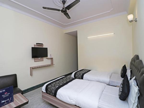 OYO Hotel Silver Shine Near Gurudwara Shri Bangla Sahib : photo 6 de la chambre chambre triple classique