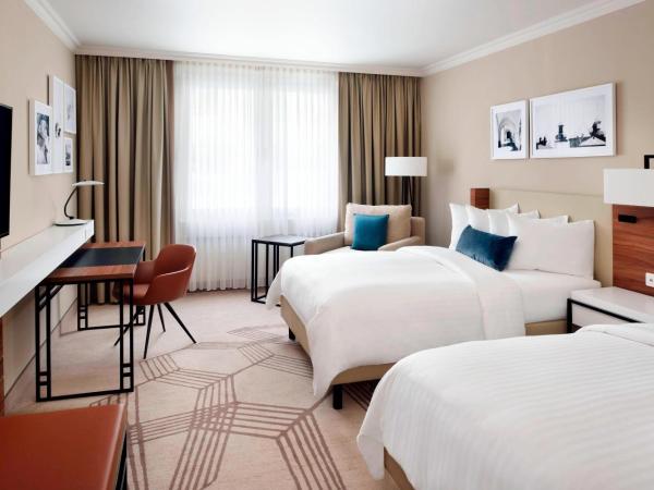 Prague Marriott Hotel : photo 3 de la chambre chambre deluxe avec 2 lits queen-size