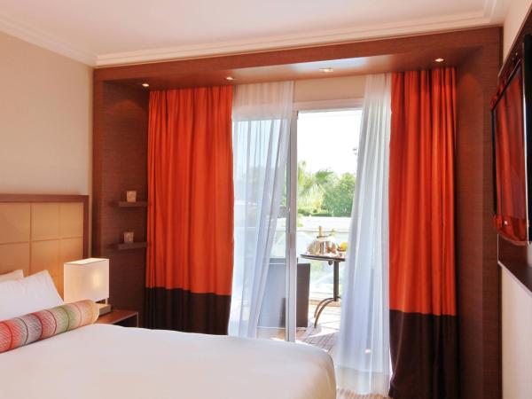 AC Hotel by Marriott Ambassadeur Antibes - Juan Les Pins : photo 3 de la chambre chambre double – vue sur ville