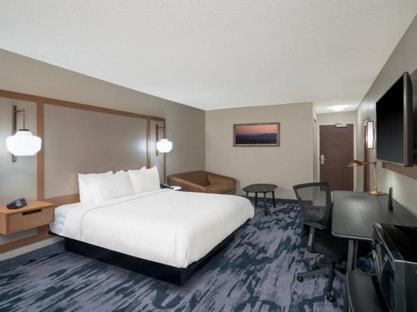 Fairfield Inn & Suites Memphis I-240 & Perkins : photo 1 de la chambre chambre lit king-size