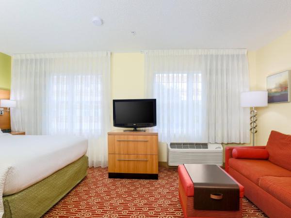 TownePlace Suites Houston Brookhollow : photo 2 de la chambre studio, 1 queen, sofa bed