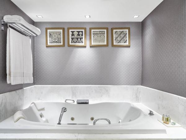 Sheraton Grand Rio Hotel & Resort : photo 9 de la chambre suite présidentielle avec 1 lit king-size - côté océan - accès au salon club