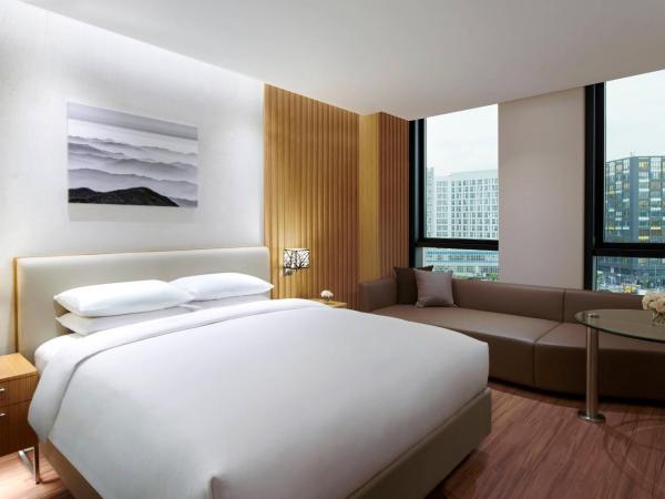 Courtyard by Marriott Seoul Botanic Park : photo 3 de la chambre chambre lit king-size