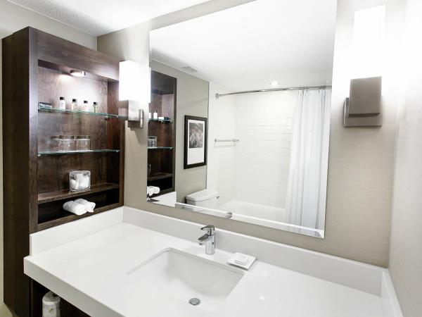 Delta Hotels by Marriott Quebec : photo 4 de la chambre chambre avec 2 grands lits queen-size