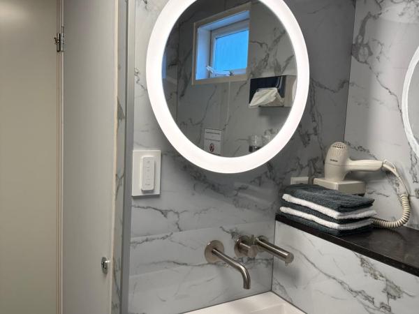 Boat no Breakfast : photo 7 de la chambre chambre double ou lits jumeaux deluxe avec balcon