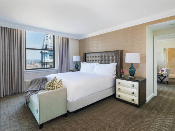 The Ritz-Carlton, Philadelphia : photo 2 de la chambre suite 1 chambre lit king-size plus spacieuse de luxe avec salle de bains et toilettes séparées avec lavabo - accès au salon club