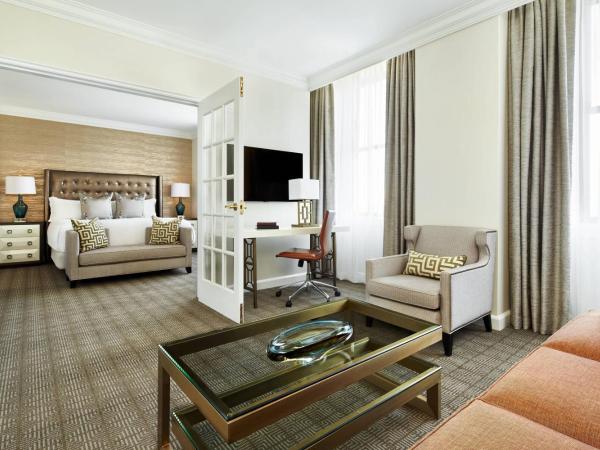 The Ritz-Carlton, Philadelphia : photo 3 de la chambre suite 1 chambre lit king-size plus spacieuse de luxe avec salle de bains et toilettes séparées avec lavabo - accès au salon club