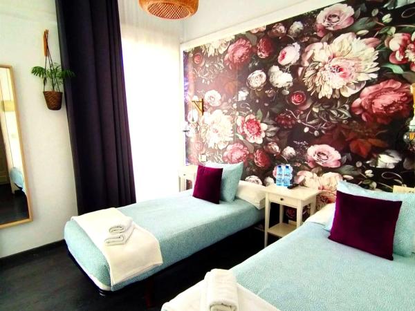 Hostal Mafer : photo 3 de la chambre chambre double ou lits jumeaux standard - vue sur ville