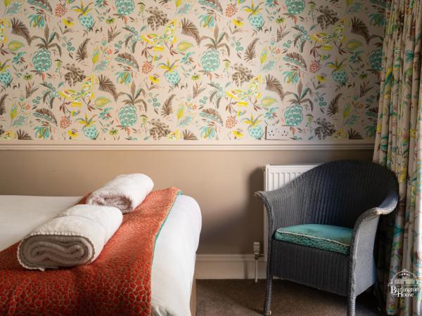 Burlington House : photo 3 de la chambre petite chambre double avec salle de bains privative