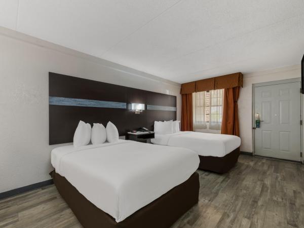 Quality Inn & Suites Airport : photo 9 de la chambre chambre 2 lits doubles - accessible aux personnes à mobilité réduite - non-fumeurs