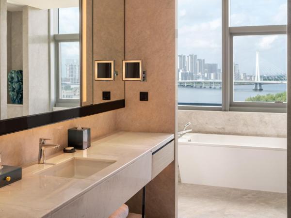 Guangzhou Marriott Hotel Nansha : photo 3 de la chambre executive king room with panoramic view - executive lounge access