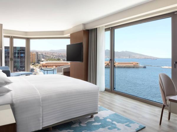 Izmir Marriott Hotel : photo 2 de la chambre suite junior avec accès au salon exécutif - vue sur mer