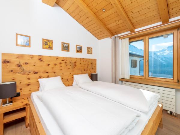 Berghotel Randolins : photo 1 de la chambre broom closet