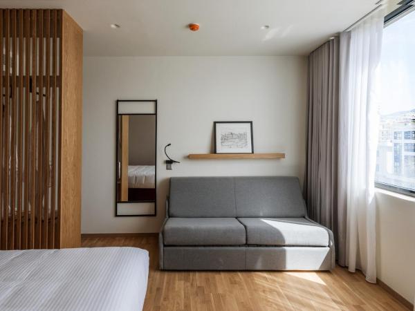 Urban Frame Acropolis : photo 9 de la chambre chambre double deluxe - vue sur ville