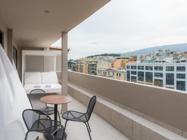 Urban Frame Acropolis : photo 7 de la chambre suite junior avec balcon