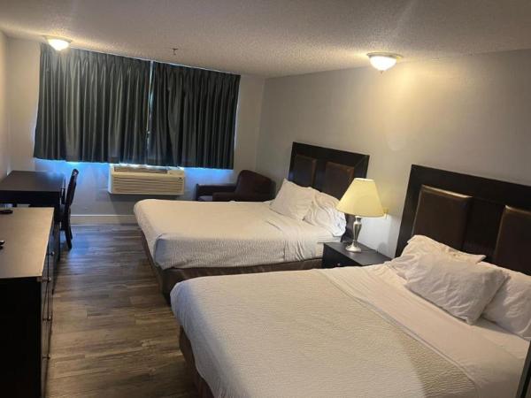 Venture Inn Hotel : photo 5 de la chambre chambre avec 2 grands lits queen-size 