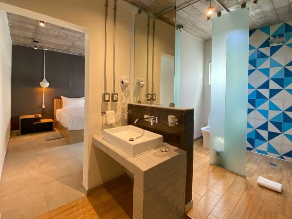 Estancias VIVE MX wtc : photo 3 de la chambre suite lit king-size
