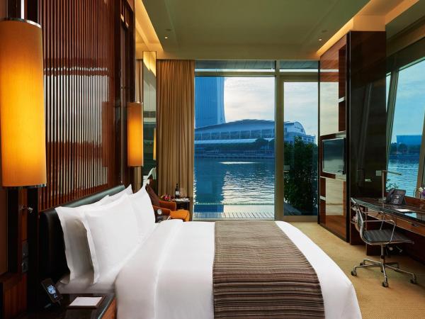 The Fullerton Bay Hotel Singapore : photo 2 de la chambre chambre premier avec vue sur la baie