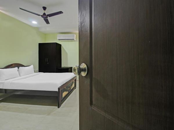 Sri Residency Near Hyderabad Central : photo 1 de la chambre chambre deluxe