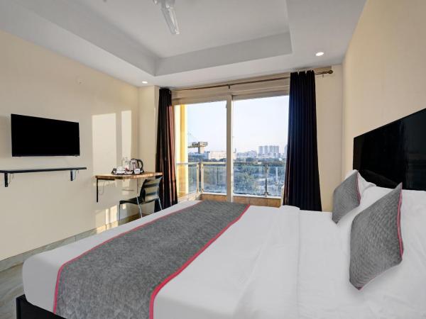 Townhouse Tipsyy Near Bestech Central Square Mall : photo 6 de la chambre chambre triple classique