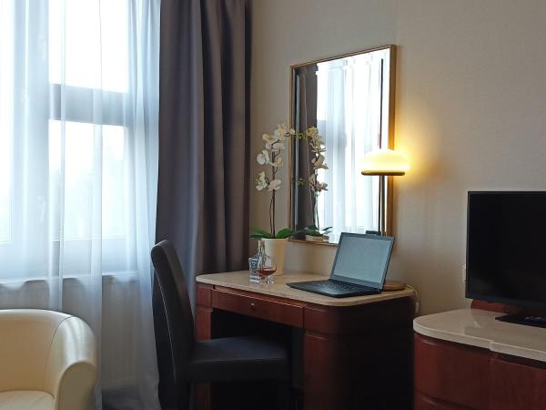 Booking Hotel Crown Piast & Spa : photo 2 de la chambre chambre lit king-size