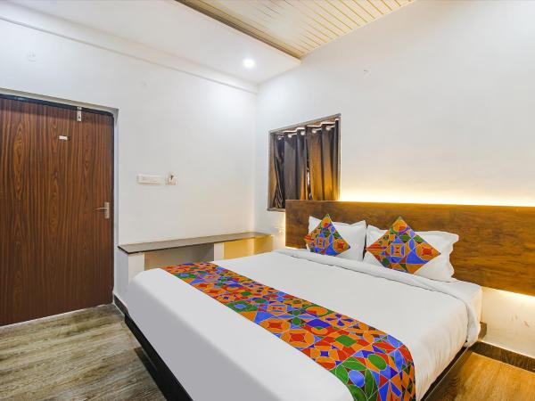 FabHotel W Grand Suites : photo 3 de la chambre chambre deluxe