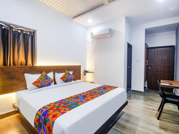 FabHotel W Grand Suites : photo 1 de la chambre chambre deluxe