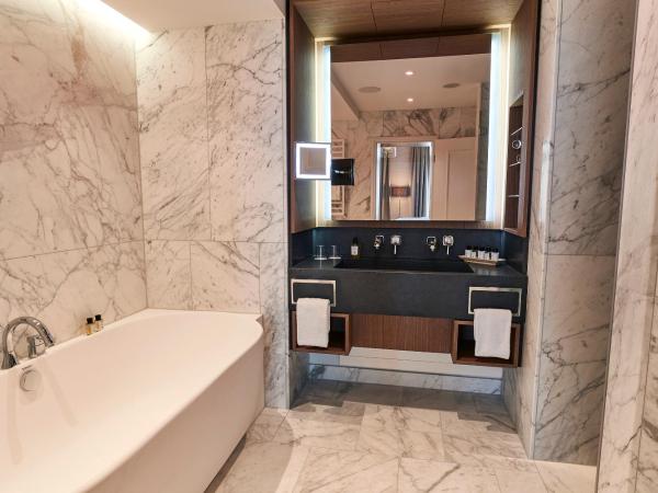 Steigenberger Icon Parkhotel Düsseldorf : photo 4 de la chambre suite présidentielle