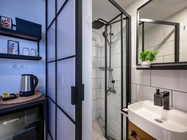 The Easy Rooms Verandah : photo 5 de la chambre chambre double Économique