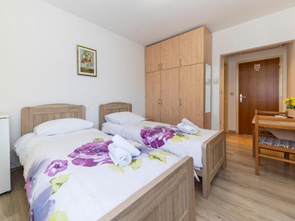 Guesthouse Villa Irena : photo 4 de la chambre chambre double