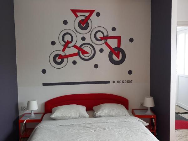 Rooms Sobe ZG : photo 1 de la chambre chambre double avec salle de bains privative