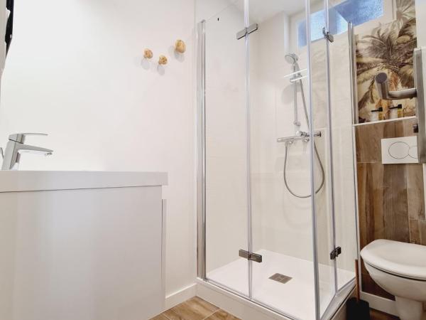 Hôtel Caravelle Contact Hôtel : photo 3 de la chambre chambre quadruple