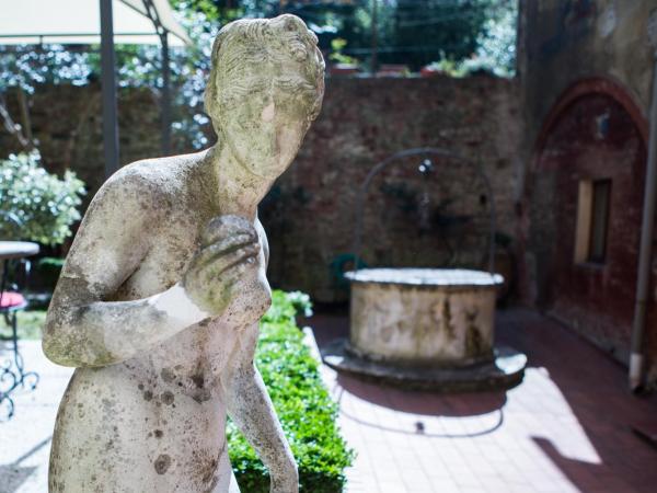 Piazza Paradiso Accommodation : photo 5 de la chambre studio - bâtiment séparé