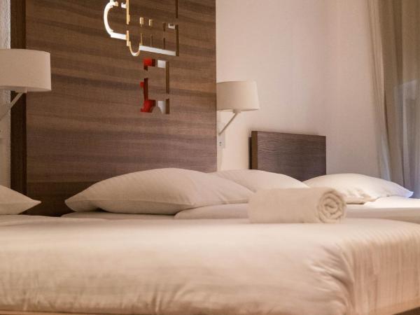Slavija Culture Heritage Hotel : photo 5 de la chambre chambre lits jumeaux
