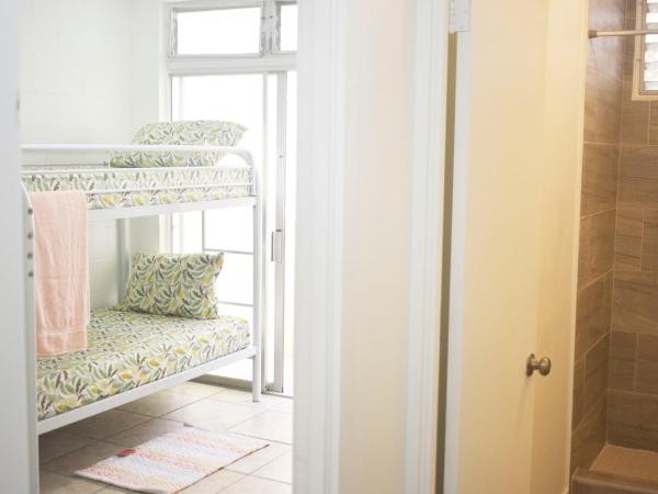 Waikiki Beachside Hostel : photo 3 de la chambre lit dans dortoir pour femmes de 8 lits