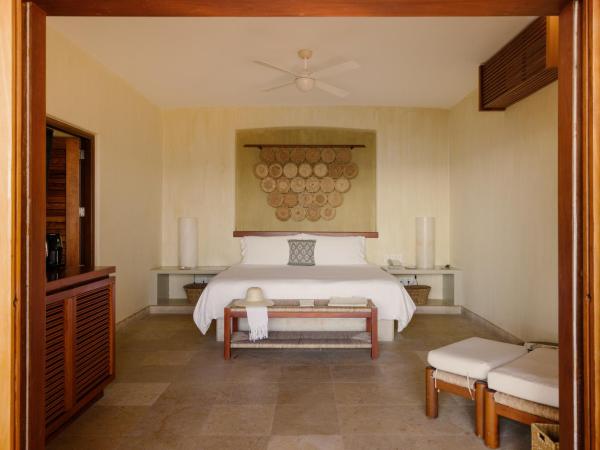 Cala de Mar Resort & Spa Ixtapa : photo 3 de la chambre suites familiales adjacentes