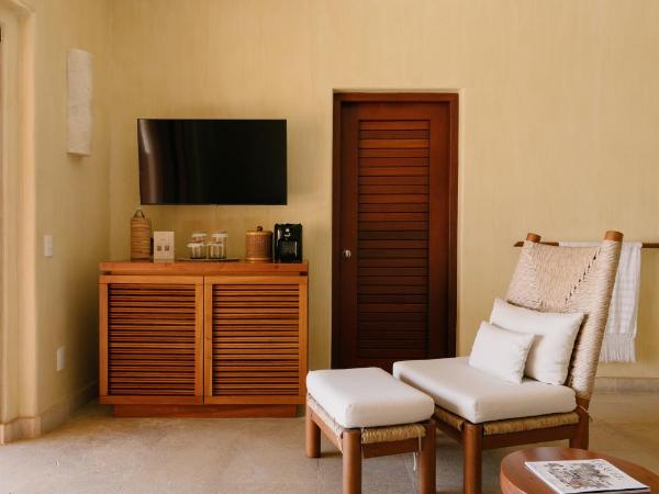 Cala de Mar Resort & Spa Ixtapa : photo 5 de la chambre suites familiales adjacentes