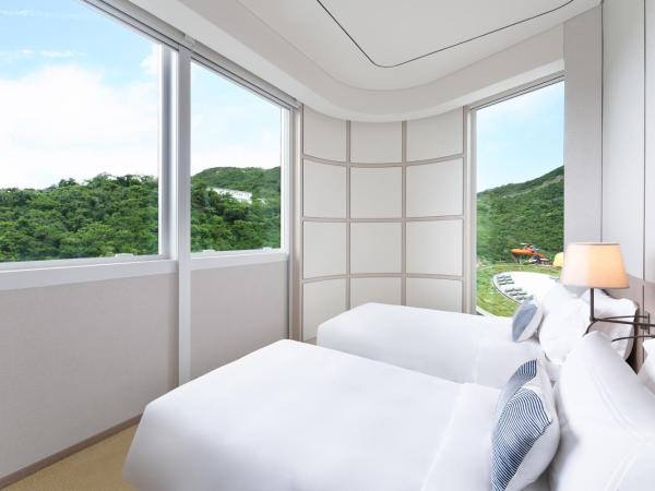 The Fullerton Ocean Park Hotel Hong Kong : photo 5 de la chambre deluxe oceanfront balcony suite