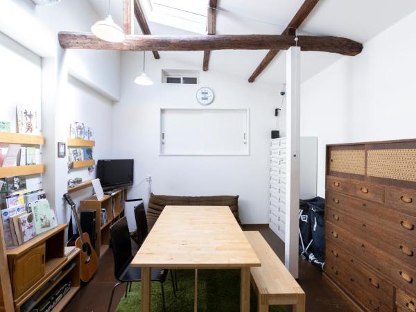 Cafe & Guest House Nagonoya : photo 7 de la chambre chambre de style japonais avec salle de bains commune - non-fumeurs