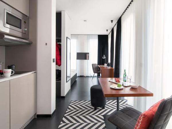 Brera Serviced Apartments Munich Schwabing : photo 2 de la chambre appartement confortable avec cuisine