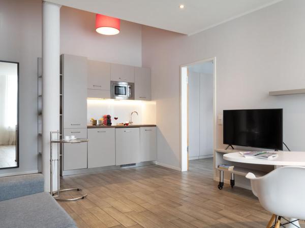 Brera Serviced Apartments Munich West : photo 5 de la chambre appartement incroyable avec cuisine